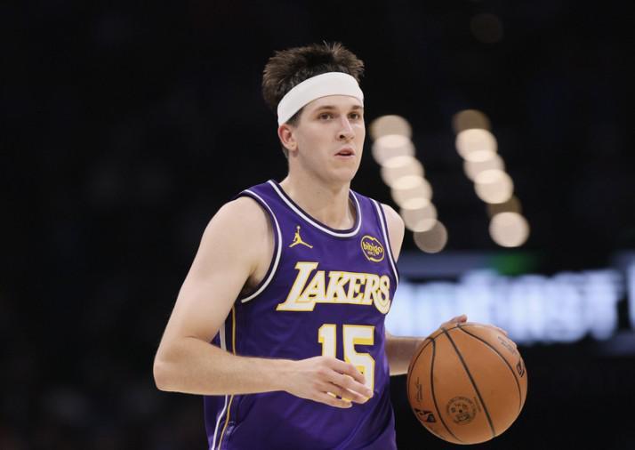 华体会部门-里夫斯:今天有一些疯狂的出手;受伤期间练得比比赛时还多