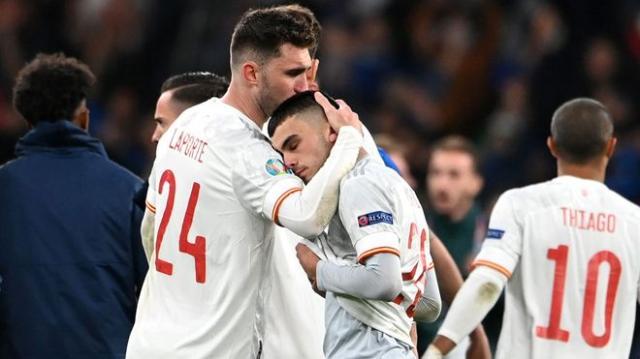 华体会-【人物】热闹而慌乱的夏天，“超新星”佩德里光芒耀眼