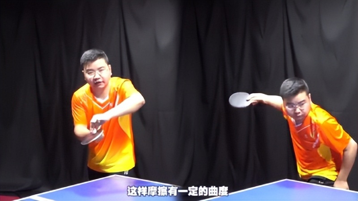 华体会官网-《全民学乒乓发球篇》第40集：正手半高抛短球与急长发球|击球|击球点|手腕|摩擦|力量_新浪体育_新浪新闻